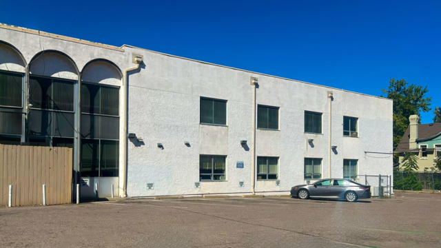 1915 E Colfax
