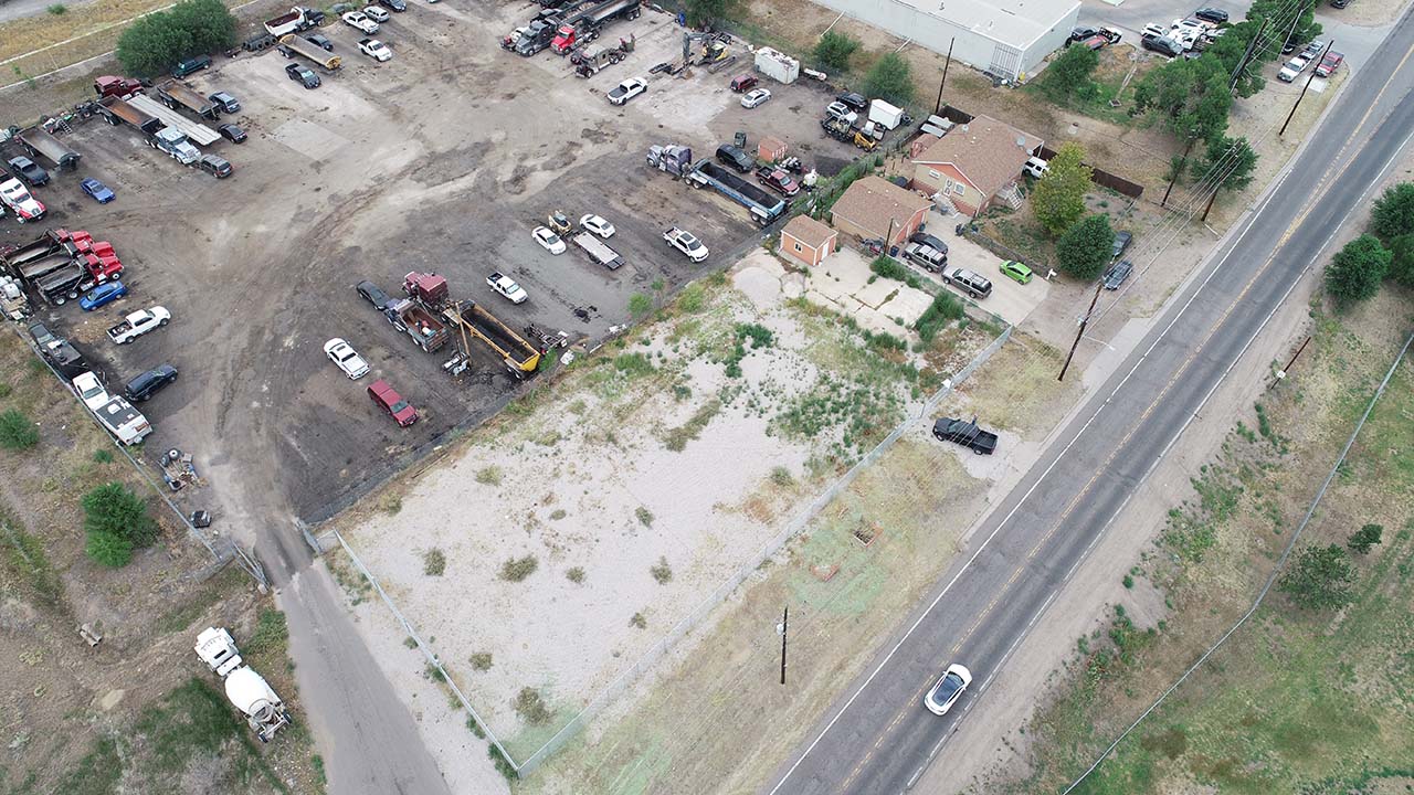6495 York St Yard 2